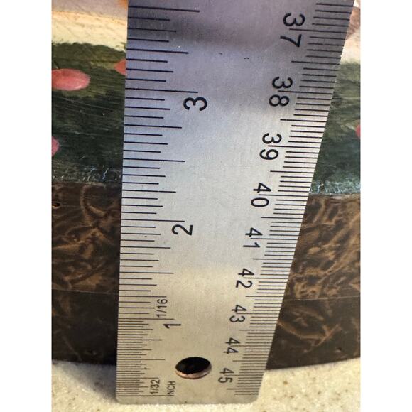 Cheese box with pattern Apple Tree Cottage by Betty Caithness painted 1996 - Picture 9 of 9